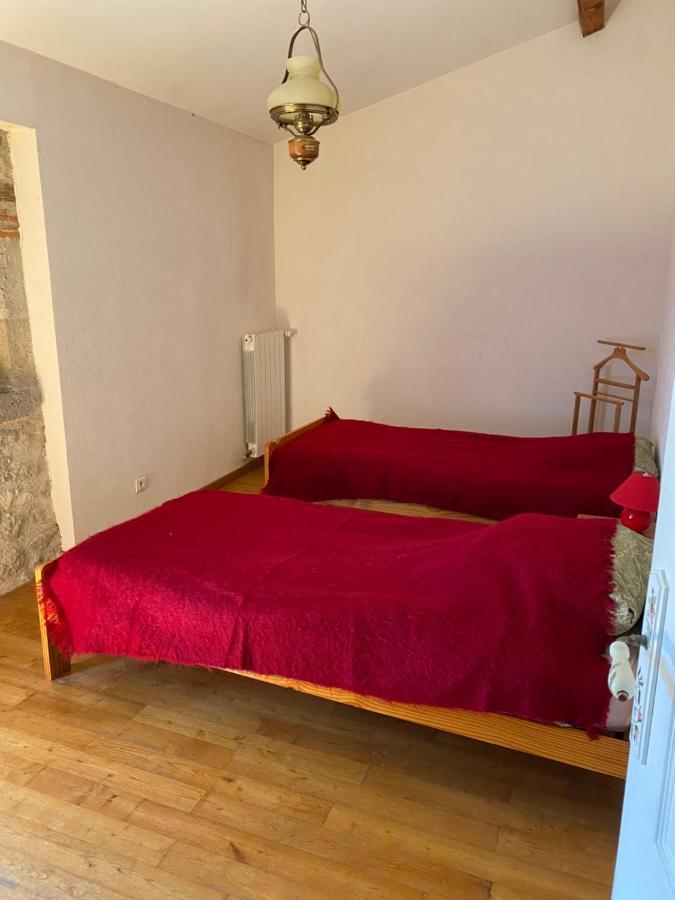 Chez Sophie - Gite Et Gite Equestre Clermont-Dessous Exterior foto