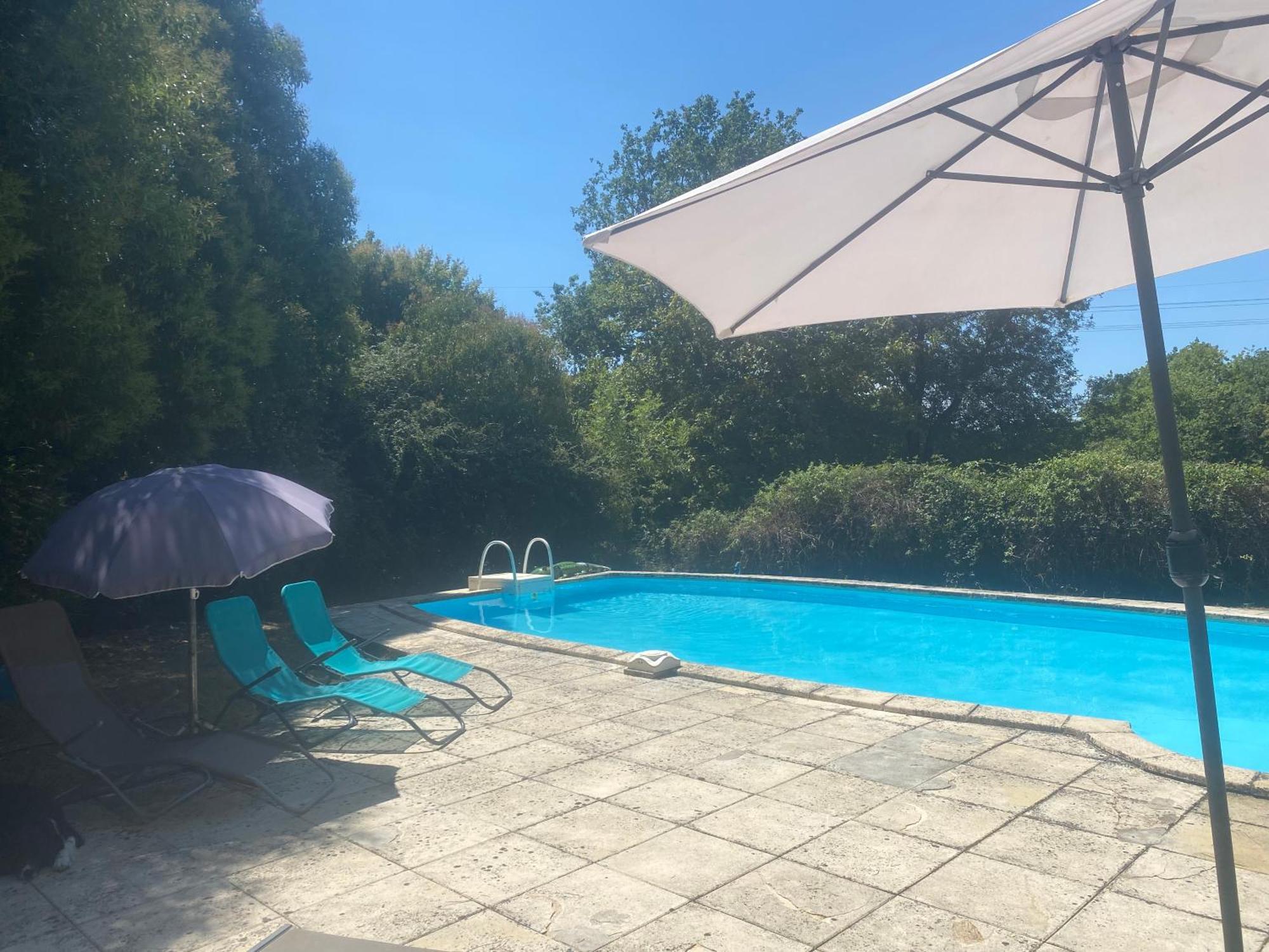 Chez Sophie - Gite Et Gite Equestre Clermont-Dessous Exterior foto