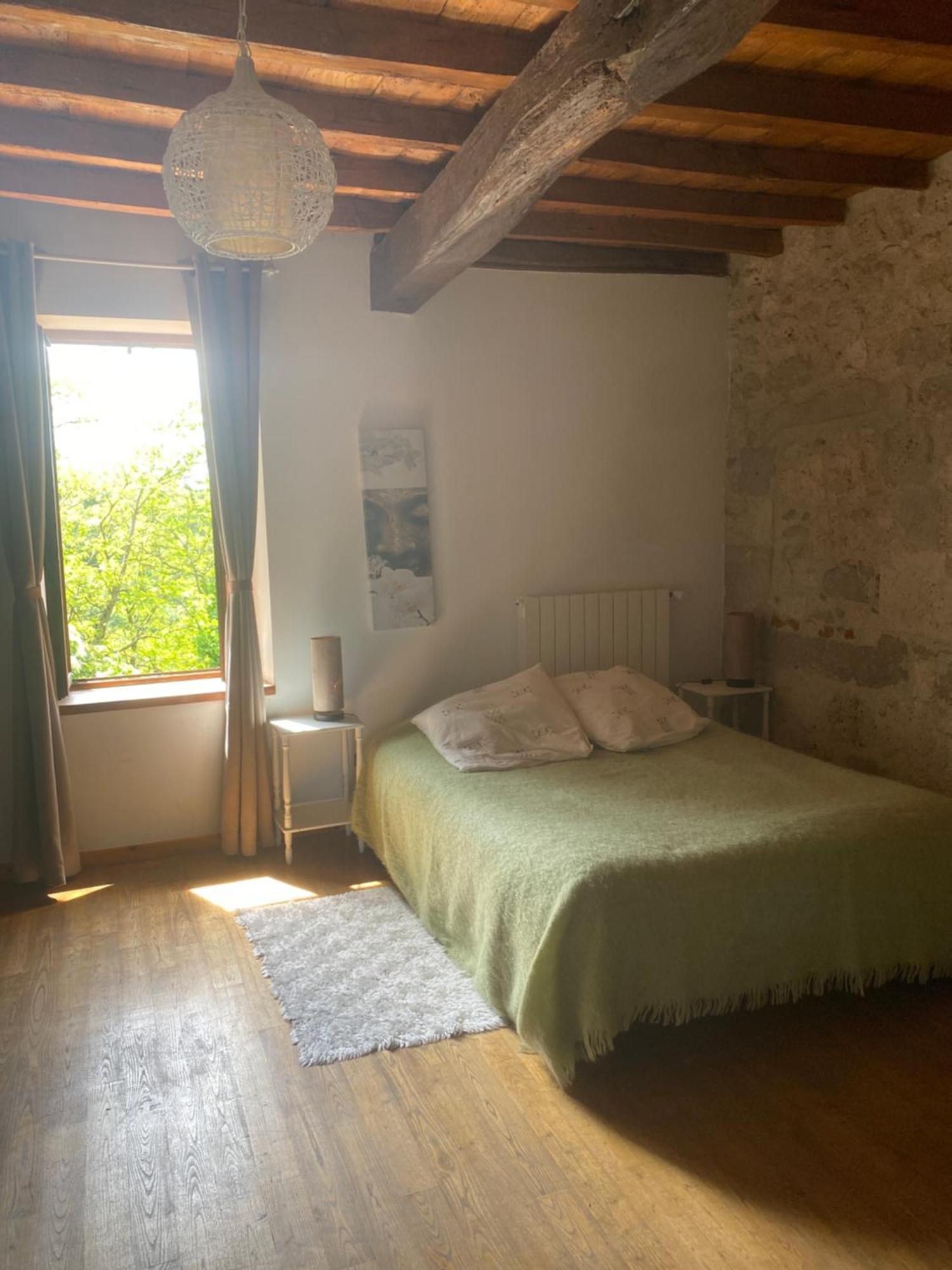 Chez Sophie - Gite Et Gite Equestre Clermont-Dessous Exterior foto